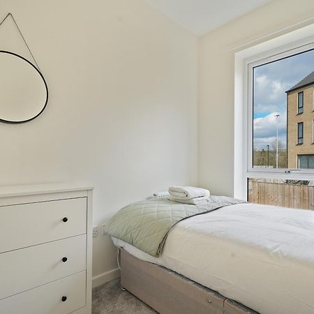 Mersey Way, Spacious 3 Bed Home, Close To Sheffield City Centre & Free Driveway Parking - Perfect For Workers, Groups & Families - Hosted By Stay Host Save Dış mekan fotoğraf