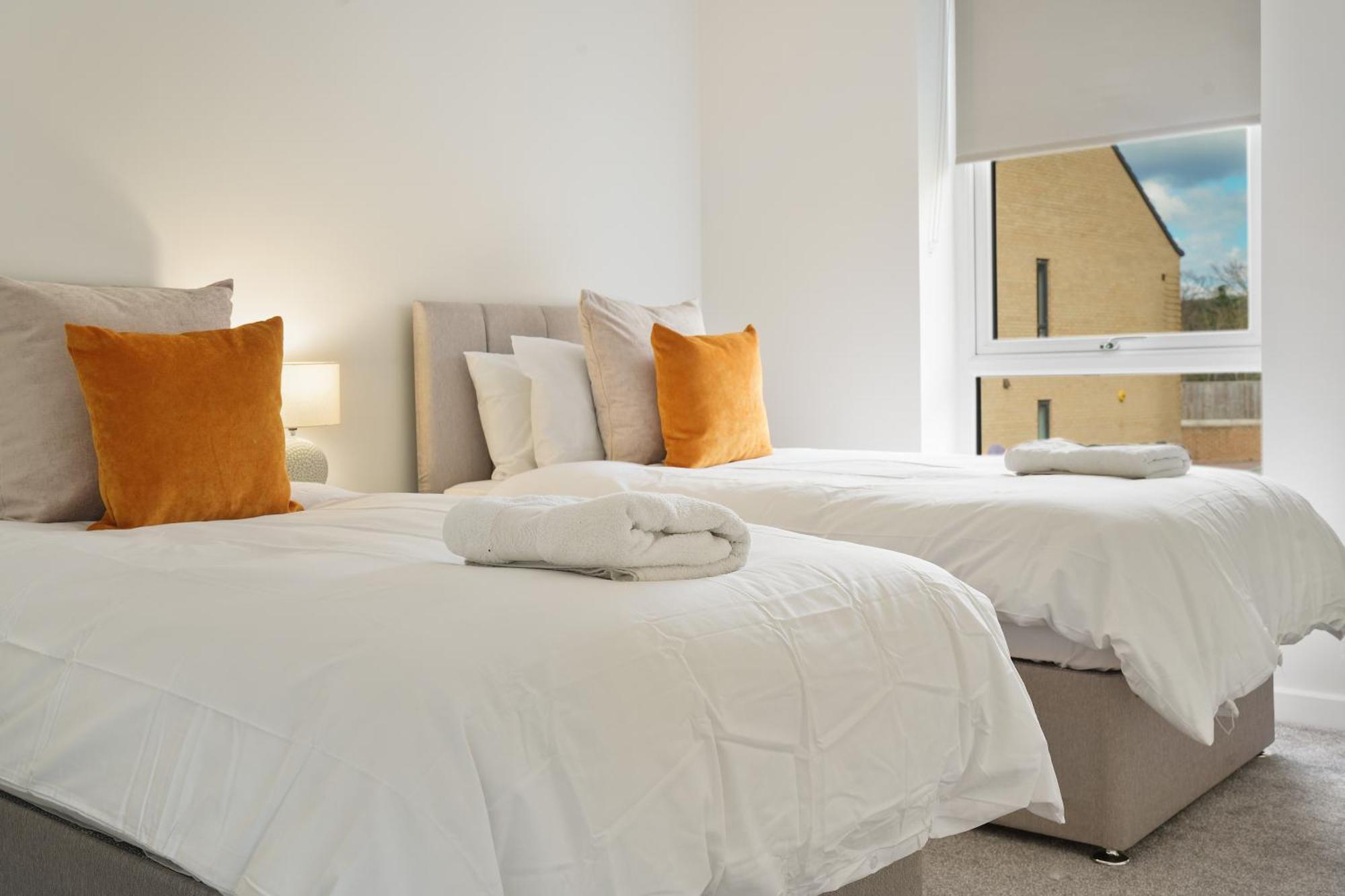 Mersey Way, Spacious 3 Bed Home, Close To Sheffield City Centre & Free Driveway Parking - Perfect For Workers, Groups & Families - Hosted By Stay Host Save Dış mekan fotoğraf
